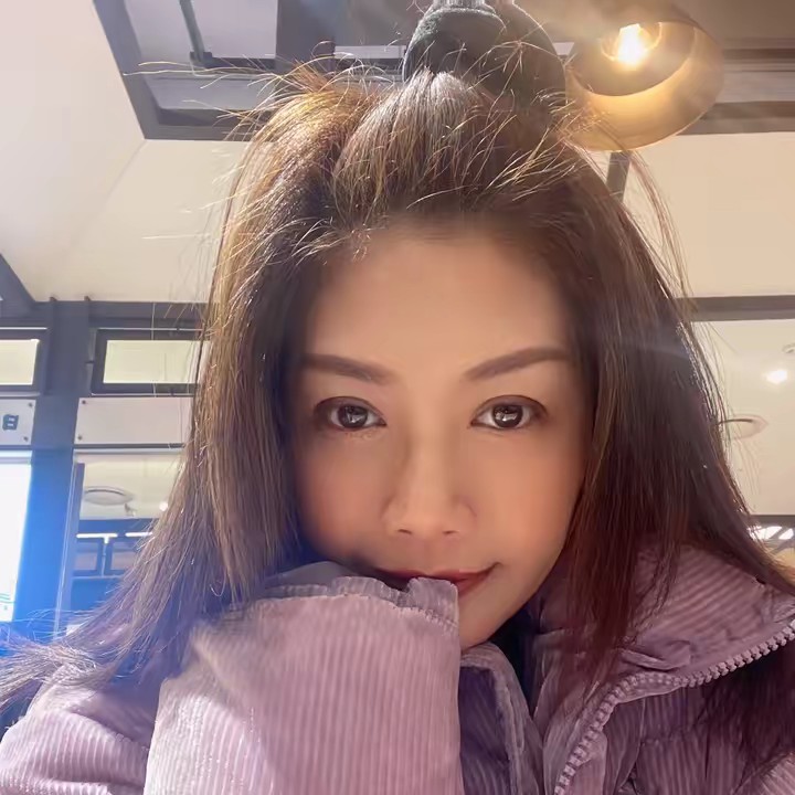 ดาว_Lกฮ_Lism วันละกรึ๊บ444💵💰