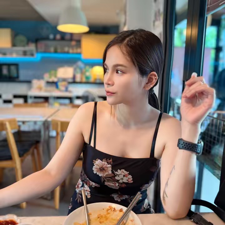 เอิร์ธที่ชอบลองของดี