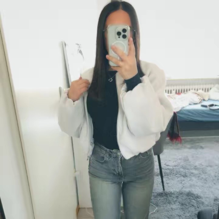 ℒ𝒶𝓇𝒶 👸🏽