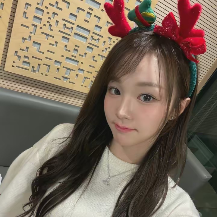 mah ! ྀ୨ৎ ( nana 's wife )