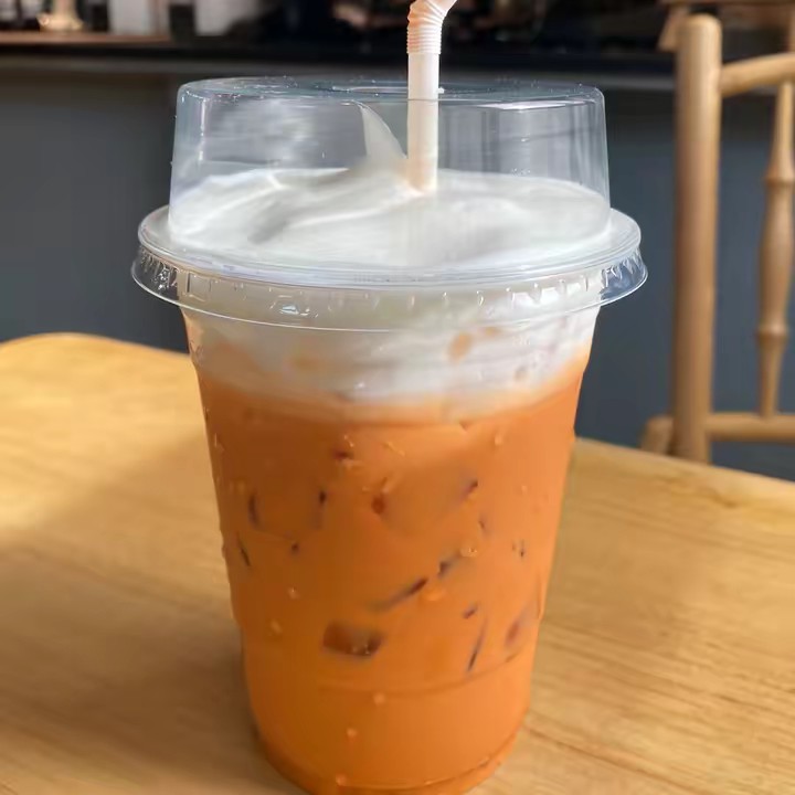 แคร์ชอบกินชาไทย