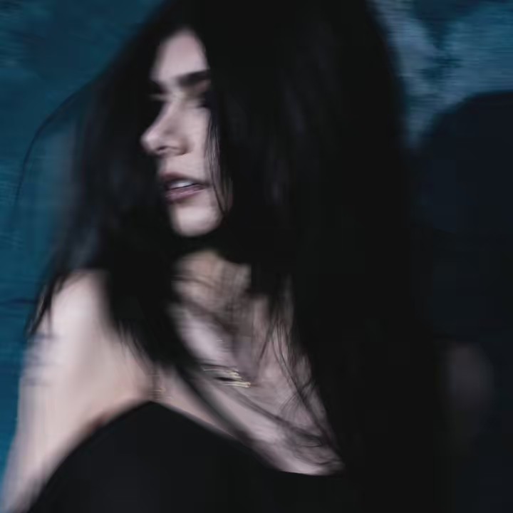 Mia K.