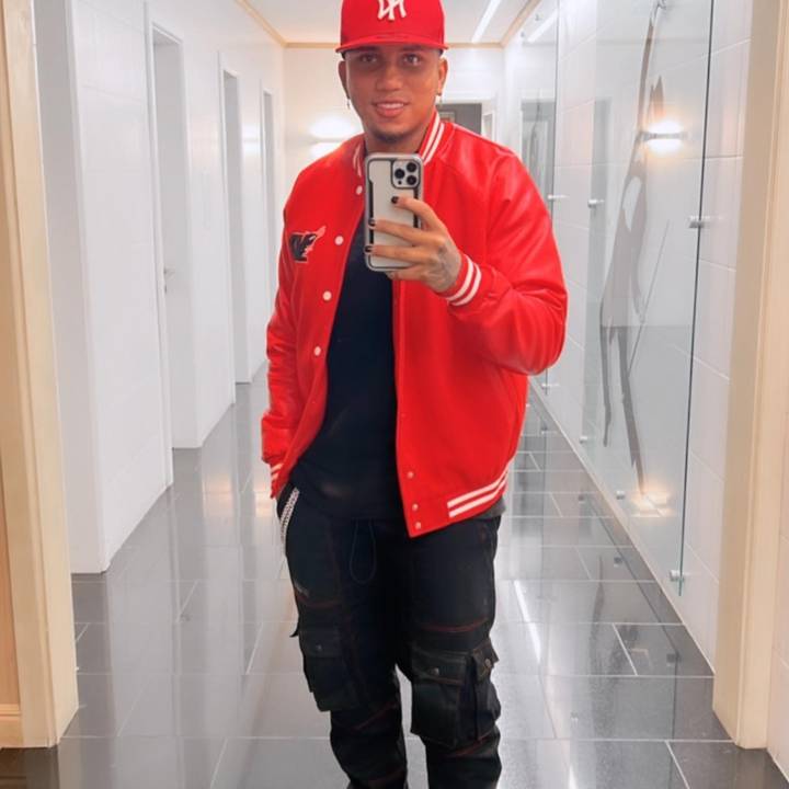 DE L🅰️ T🅾️RRE 👹🇪🇨