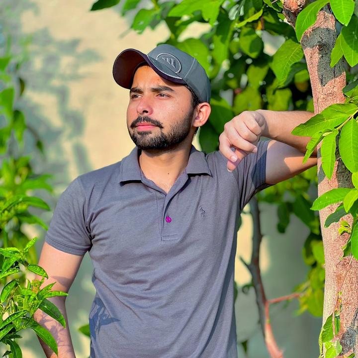 Nomi KamBoH.😎🖤