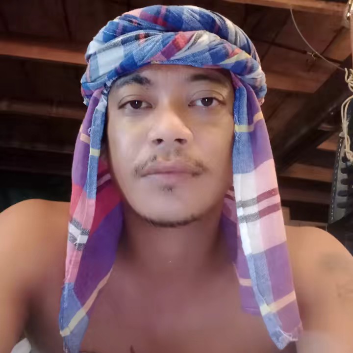 @ส.จ หนองน้ำขุ่น👻👻