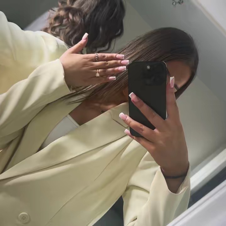 𝒮𝑜𝓊𝓀𝓀𝑒́