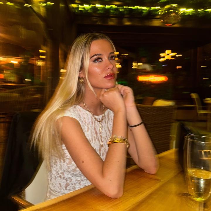 Phoebe Rosé⚡️🍒✨