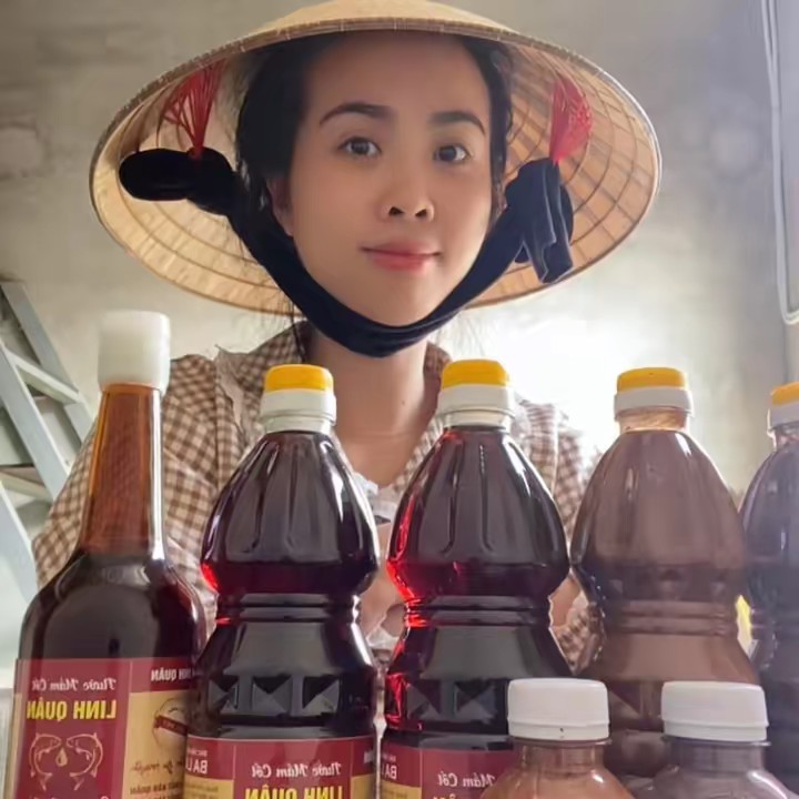 Em Thuỳ Mắm Linh Quân Ba Làng