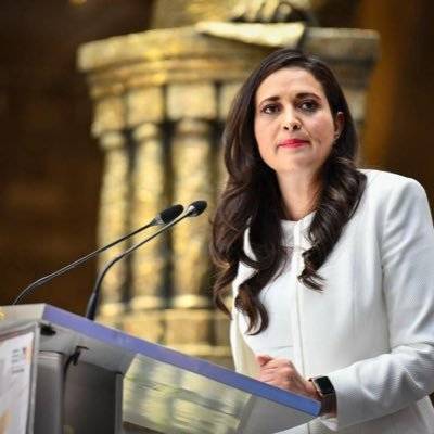 Cynthia López Cas827