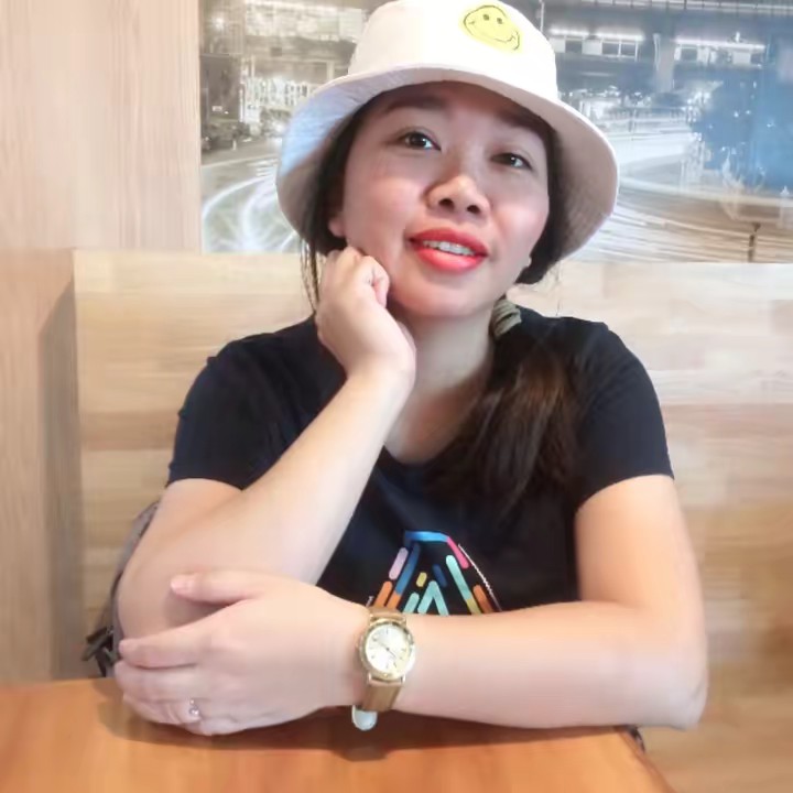 แม่ชมพู่ผู้ชอบรีวิว